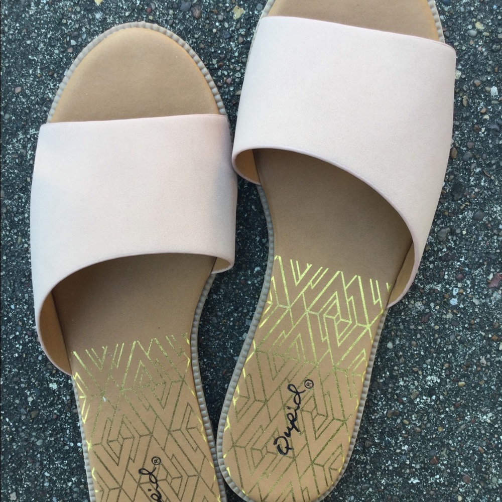 DONATED-Qupid Desmond-22x Blush Sandal - Picture 4 of 4